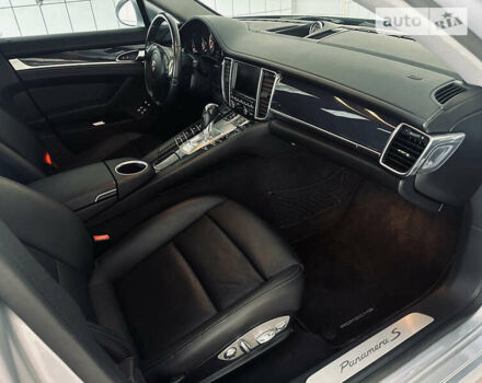 Серый Порше Панамера, объемом двигателя 3 л и пробегом 128 тыс. км за 29000 $, фото 13 на Automoto.ua