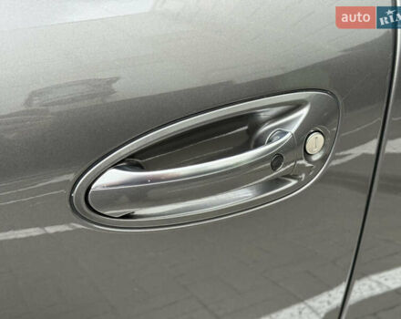 Серый Порше Панамера, объемом двигателя 3 л и пробегом 153 тыс. км за 26500 $, фото 4 на Automoto.ua