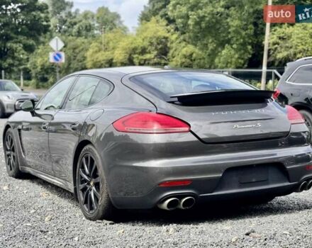 Сірий Порше Panamera, об'ємом двигуна 3 л та пробігом 98 тис. км за 18900 $, фото 5 на Automoto.ua