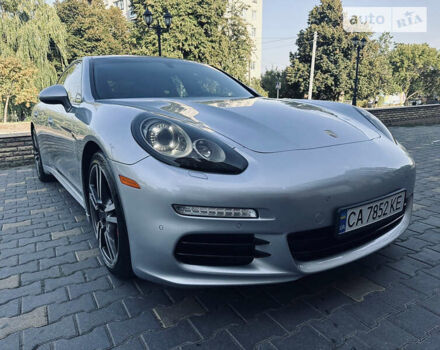 Серый Порше Панамера, объемом двигателя 3 л и пробегом 128 тыс. км за 29000 $, фото 5 на Automoto.ua