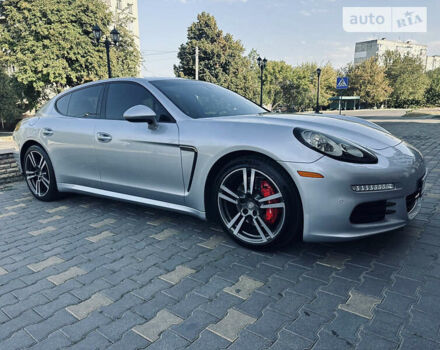 Серый Порше Панамера, объемом двигателя 3 л и пробегом 128 тыс. км за 29000 $, фото 1 на Automoto.ua
