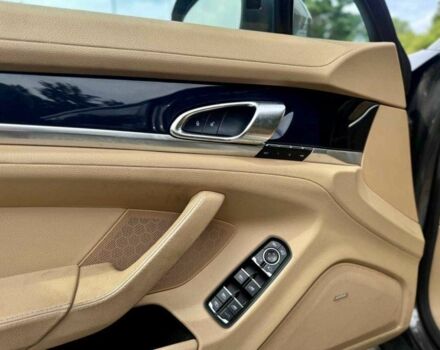 Сірий Порше Panamera, об'ємом двигуна 3 л та пробігом 98 тис. км за 19300 $, фото 8 на Automoto.ua