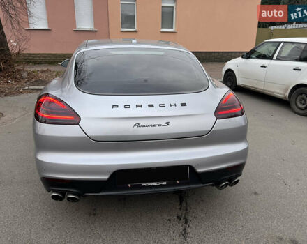 Сірий Порше Panamera, об'ємом двигуна 3 л та пробігом 88 тис. км за 33000 $, фото 9 на Automoto.ua