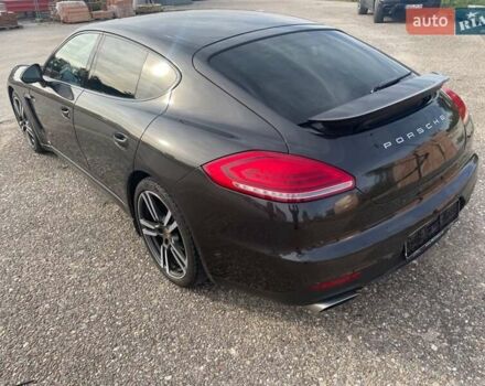 Сірий Порше Panamera, об'ємом двигуна 3 л та пробігом 173 тис. км за 49999 $, фото 6 на Automoto.ua