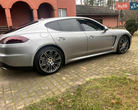 Серый Порше Панамера, объемом двигателя 3 л и пробегом 93 тыс. км за 27000 $, фото 6 на Automoto.ua