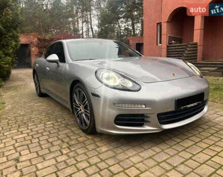 Серый Порше Панамера, объемом двигателя 3 л и пробегом 93 тыс. км за 27000 $, фото 4 на Automoto.ua