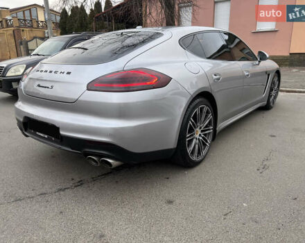 Сірий Порше Panamera, об'ємом двигуна 3 л та пробігом 88 тис. км за 33000 $, фото 8 на Automoto.ua