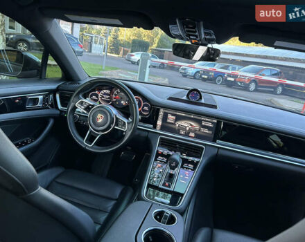 Сірий Порше Panamera, об'ємом двигуна 2.89 л та пробігом 59 тис. км за 48800 $, фото 18 на Automoto.ua