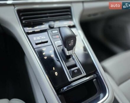 Серый Порше Панамера, объемом двигателя 2.89 л и пробегом 135 тыс. км за 47000 $, фото 10 на Automoto.ua