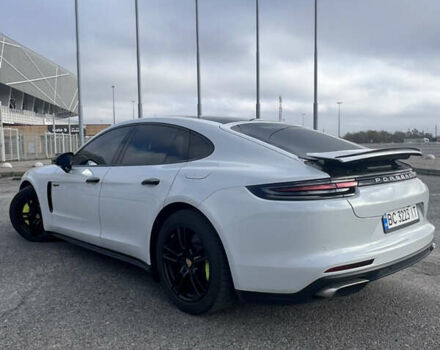 Серый Порше Панамера, объемом двигателя 2.89 л и пробегом 114 тыс. км за 49850 $, фото 2 на Automoto.ua