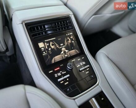 Серый Порше Панамера, объемом двигателя 2.89 л и пробегом 135 тыс. км за 47000 $, фото 8 на Automoto.ua