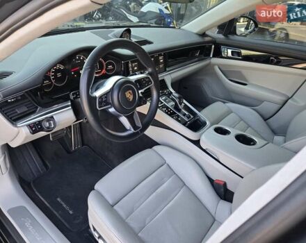 Серый Порше Панамера, объемом двигателя 2.89 л и пробегом 135 тыс. км за 47000 $, фото 4 на Automoto.ua
