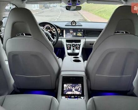 Серый Порше Панамера, объемом двигателя 2.89 л и пробегом 67 тыс. км за 65000 $, фото 18 на Automoto.ua