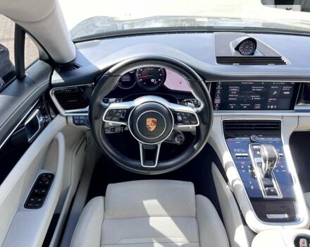 Сірий Порше Panamera, об'ємом двигуна 2.89 л та пробігом 53 тис. км за 77900 $, фото 25 на Automoto.ua