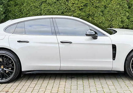 Серый Порше Панамера, объемом двигателя 2.9 л и пробегом 72 тыс. км за 68000 $, фото 1 на Automoto.ua