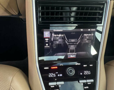 Серый Порше Панамера, объемом двигателя 2.89 л и пробегом 114 тыс. км за 49850 $, фото 5 на Automoto.ua