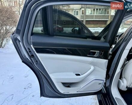 Сірий Порше Panamera, об'ємом двигуна 2.89 л та пробігом 67 тис. км за 54900 $, фото 57 на Automoto.ua