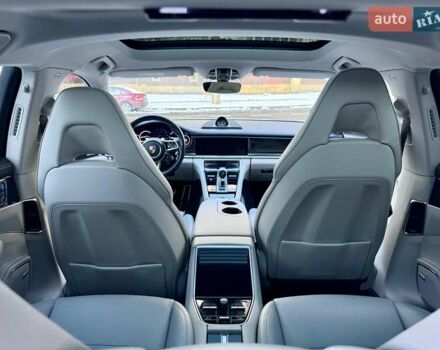 Сірий Порше Panamera, об'ємом двигуна 2.89 л та пробігом 67 тис. км за 54900 $, фото 25 на Automoto.ua