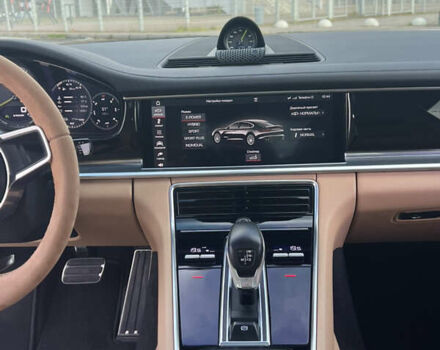 Серый Порше Панамера, объемом двигателя 2.89 л и пробегом 114 тыс. км за 49850 $, фото 3 на Automoto.ua