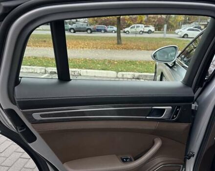 Сірий Порше Panamera, об'ємом двигуна 2.89 л та пробігом 65 тис. км за 79900 $, фото 39 на Automoto.ua