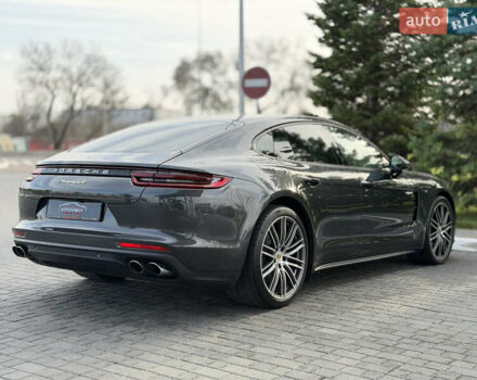 Сірий Порше Panamera, об'ємом двигуна 3 л та пробігом 72 тис. км за 55000 $, фото 24 на Automoto.ua