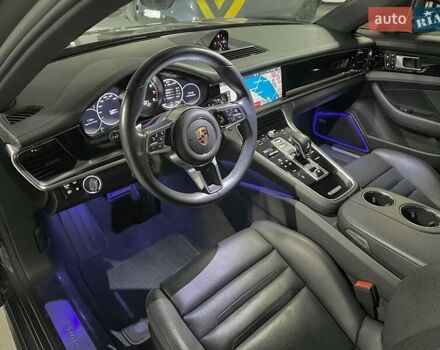 Сірий Порше Panamera, об'ємом двигуна 3 л та пробігом 30 тис. км за 59000 $, фото 29 на Automoto.ua