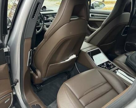 Сірий Порше Panamera, об'ємом двигуна 2.89 л та пробігом 65 тис. км за 79900 $, фото 34 на Automoto.ua