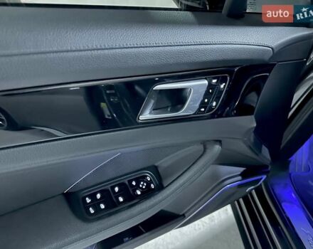 Сірий Порше Panamera, об'ємом двигуна 3 л та пробігом 30 тис. км за 59000 $, фото 28 на Automoto.ua