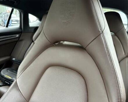 Сірий Порше Panamera, об'ємом двигуна 2.89 л та пробігом 65 тис. км за 79900 $, фото 43 на Automoto.ua