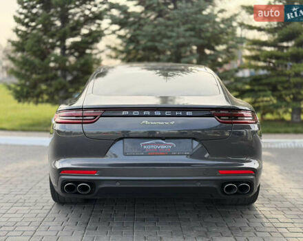 Сірий Порше Panamera, об'ємом двигуна 3 л та пробігом 72 тис. км за 55000 $, фото 23 на Automoto.ua