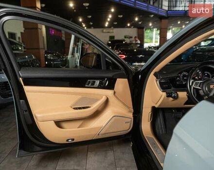 Серый Порше Панамера, объемом двигателя 2.89 л и пробегом 80 тыс. км за 54500 $, фото 41 на Automoto.ua