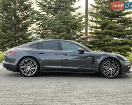 Сірий Порше Panamera, об'ємом двигуна 3 л та пробігом 72 тис. км за 55000 $, фото 26 на Automoto.ua