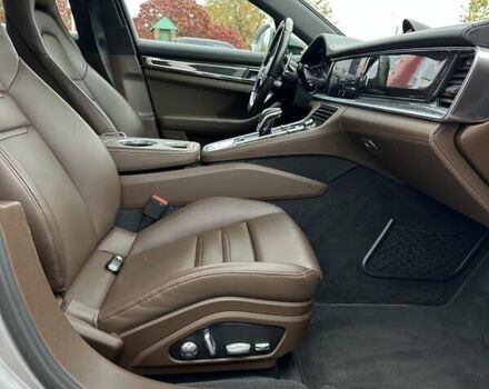 Сірий Порше Panamera, об'ємом двигуна 2.89 л та пробігом 65 тис. км за 79900 $, фото 31 на Automoto.ua
