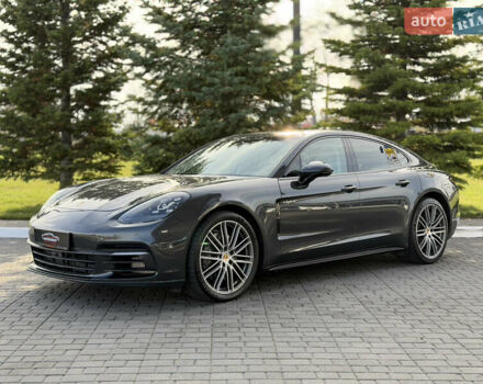 Сірий Порше Panamera, об'ємом двигуна 3 л та пробігом 72 тис. км за 55000 $, фото 1 на Automoto.ua