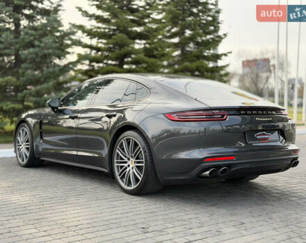 Сірий Порше Panamera, об'ємом двигуна 3 л та пробігом 72 тис. км за 55000 $, фото 22 на Automoto.ua