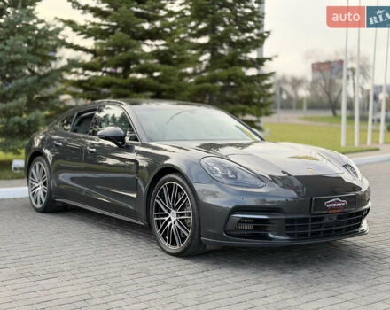 Сірий Порше Panamera, об'ємом двигуна 3 л та пробігом 72 тис. км за 55000 $, фото 8 на Automoto.ua