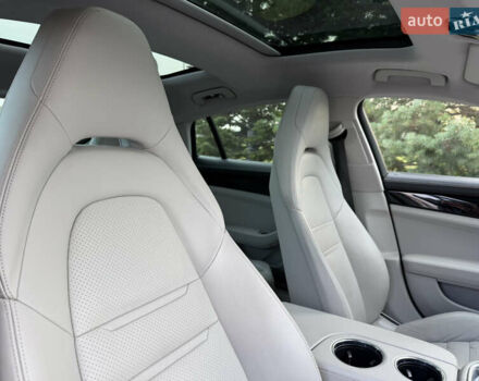 Сірий Порше Panamera, об'ємом двигуна 3 л та пробігом 72 тис. км за 55000 $, фото 18 на Automoto.ua