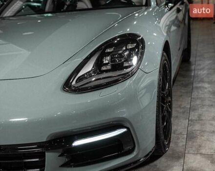 Серый Порше Панамера, объемом двигателя 2.89 л и пробегом 80 тыс. км за 54500 $, фото 4 на Automoto.ua