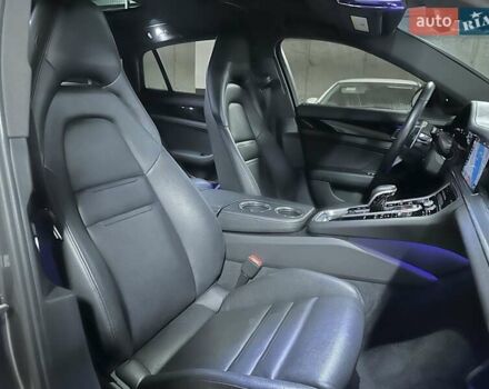 Сірий Порше Panamera, об'ємом двигуна 3 л та пробігом 30 тис. км за 59000 $, фото 41 на Automoto.ua