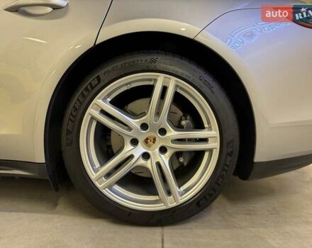 Серый Порше Панамера, объемом двигателя 2.89 л и пробегом 44 тыс. км за 80057 $, фото 18 на Automoto.ua