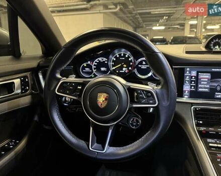 Серый Порше Панамера, объемом двигателя 2.89 л и пробегом 44 тыс. км за 80057 $, фото 39 на Automoto.ua