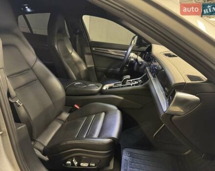 Серый Порше Панамера, объемом двигателя 2.89 л и пробегом 44 тыс. км за 80057 $, фото 50 на Automoto.ua