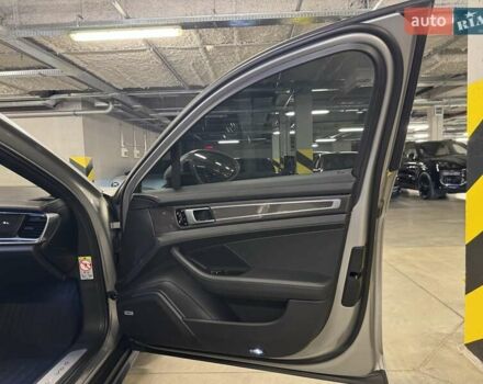 Серый Порше Панамера, объемом двигателя 2.89 л и пробегом 44 тыс. км за 80057 $, фото 33 на Automoto.ua