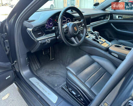 Серый Порше Панамера, объемом двигателя 2.89 л и пробегом 62 тыс. км за 85000 $, фото 13 на Automoto.ua