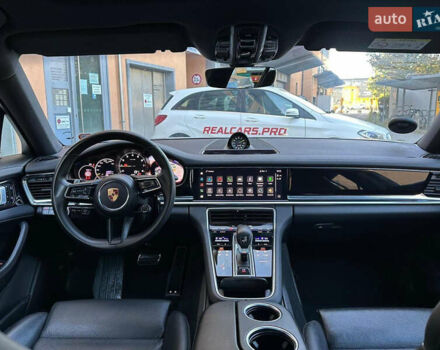 Серый Порше Панамера, объемом двигателя 2.89 л и пробегом 62 тыс. км за 85000 $, фото 6 на Automoto.ua