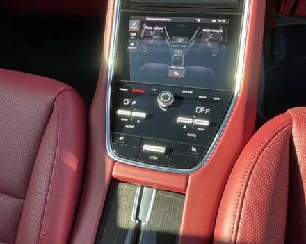 Сірий Порше Panamera, об'ємом двигуна 2.89 л та пробігом 8 тис. км за 143000 $, фото 16 на Automoto.ua