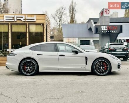 Серый Порше Панамера, объемом двигателя 4 л и пробегом 9 тыс. км за 154999 $, фото 16 на Automoto.ua