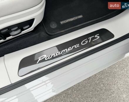 Серый Порше Панамера, объемом двигателя 4 л и пробегом 9 тыс. км за 154999 $, фото 48 на Automoto.ua