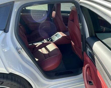 Сірий Порше Panamera, об'ємом двигуна 2.89 л та пробігом 8 тис. км за 143000 $, фото 15 на Automoto.ua