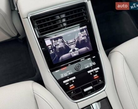 Серый Порше Панамера, объемом двигателя 4 л и пробегом 9 тыс. км за 154999 $, фото 34 на Automoto.ua